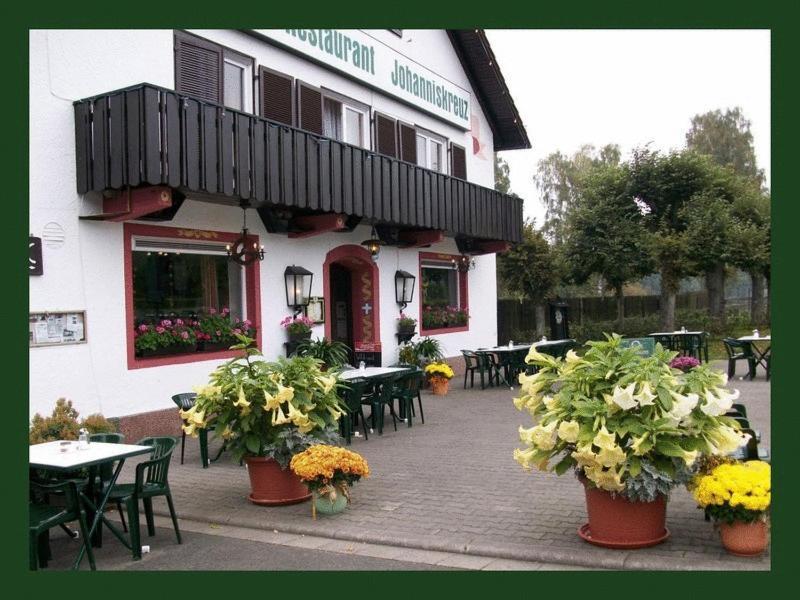 Hotel-Restaurant Johanniskreuz Trippstadt Extérieur photo